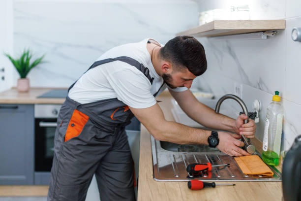 Best Emergency Plumber  in Tres Arroyos, NM